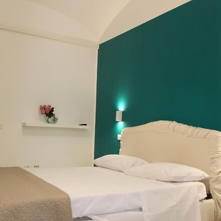 Casa Luna - Accomodation In Santa Maria Maggiore Rome Bagian luar foto